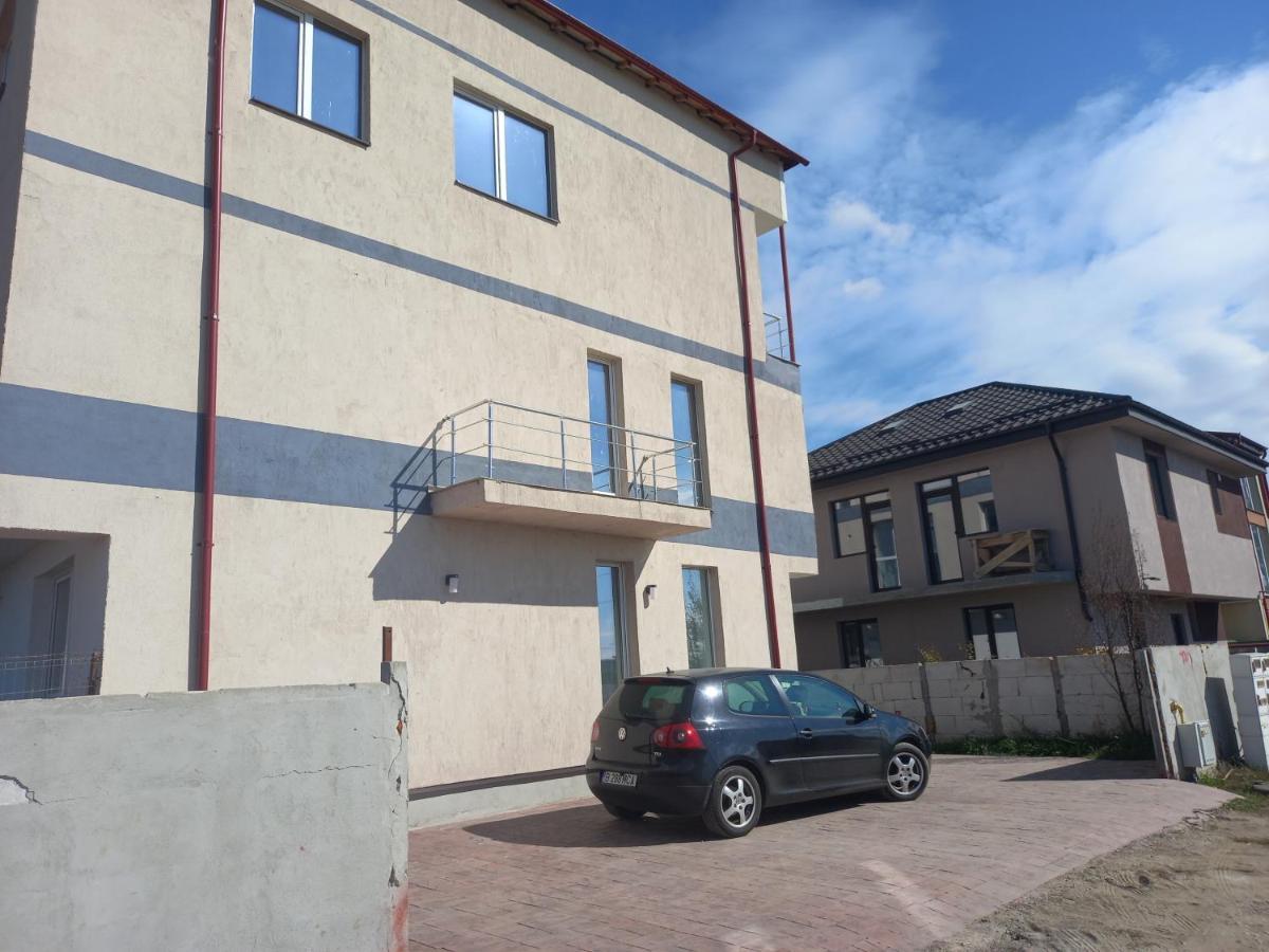 Twins Residence 2 Apart Hotel Ap 3 2 Rooms Chiajna Luaran gambar
